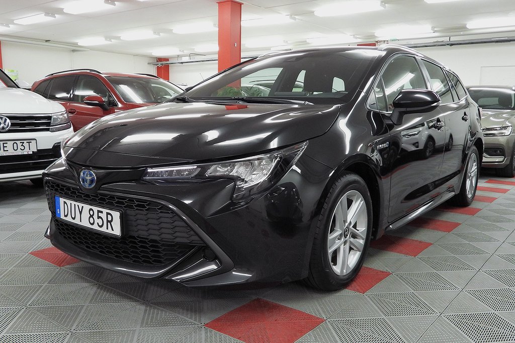 Toyota Corolla Touring Sports Hybrid e-CVT SoV Hjul Nav Active