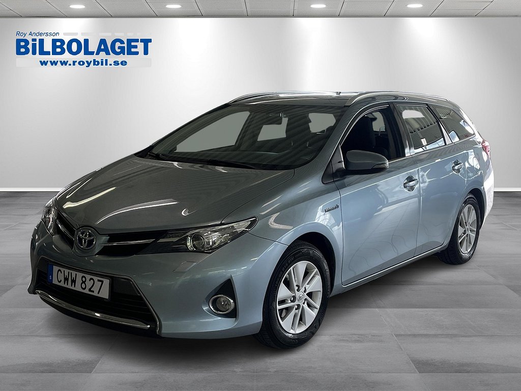 Toyota Auris TouringSportsHybrid e-CVT Active nyserv, v-hjul