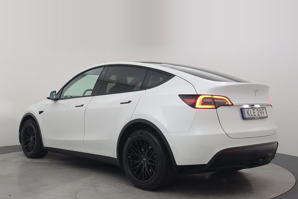 Tesla Model Y Long Range AWD Autopilot Pano Drag V-Hjul