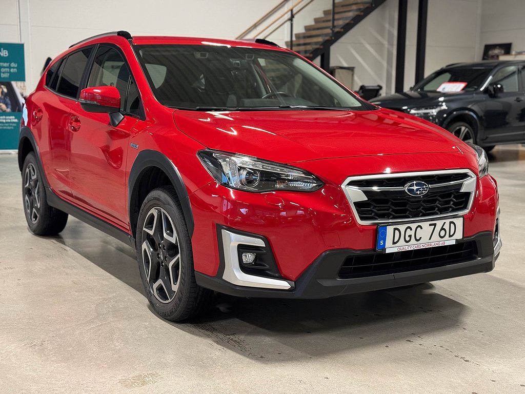 Subaru XV 2.0 AUT DRAGKROK 4WD CARPLAY KAMERA  RATTVÄRME