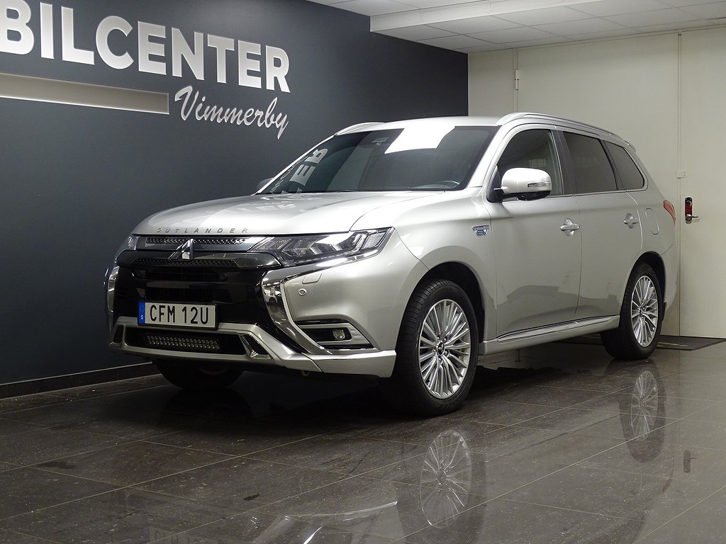 Mitsubishi Outlander PHEV CVT Business  X Drag Backkamera