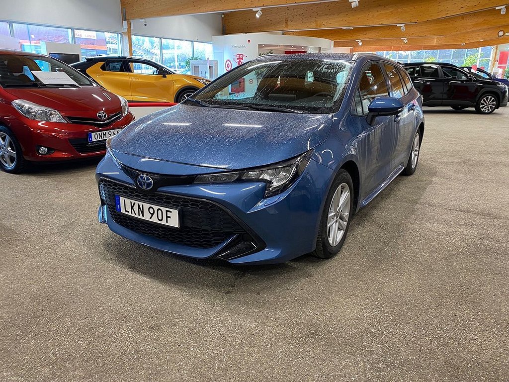 Toyota Corolla Touring Sports Hybrid 1,8 Active | Vinterhjul | Dragkrok