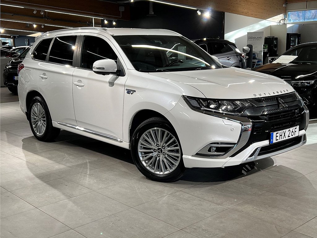 Mitsubishi Outlander Business X 2.4 PHEV 136hk Aut AWD – DRAG, P-VÄRMARE