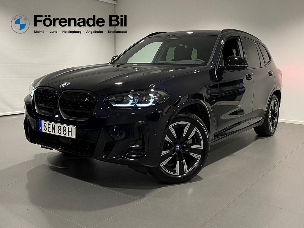 BMW iX3 Charged Paket Sätesminne Pano Farth. Backkamera Drag