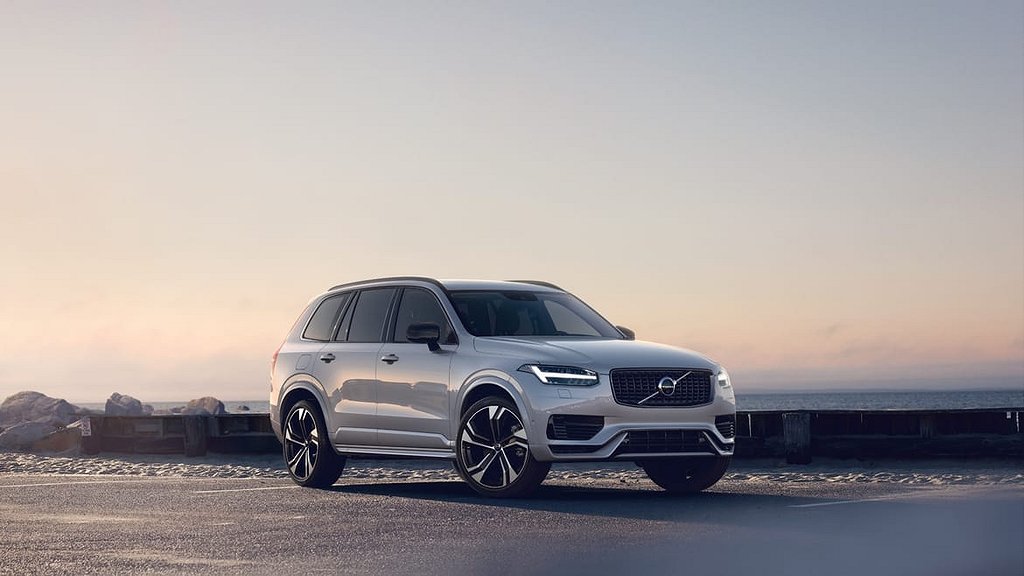 Volvo XC90 T8 Ultra Dark Edition