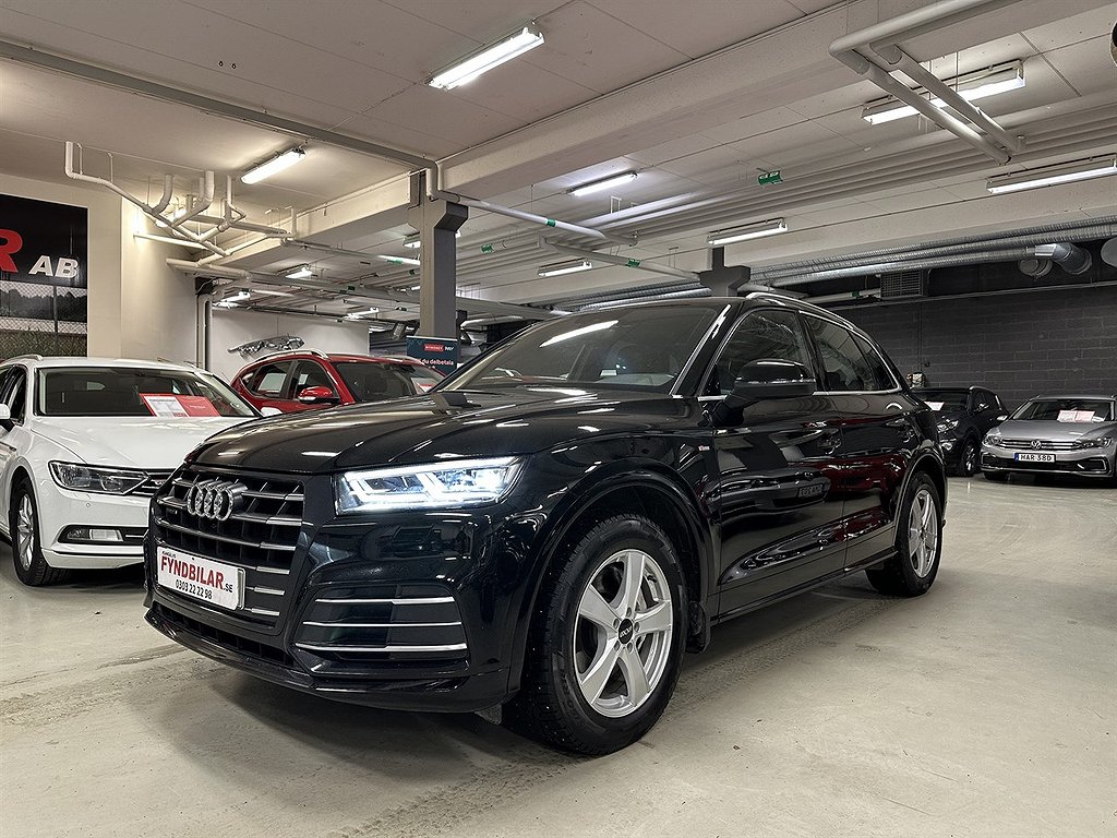 Audi Q5 55 TFSI e quattro S Tronic, 367hk Luftfjädring Panorama