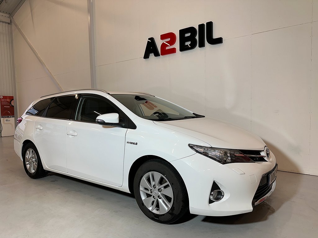 Toyota Auris Touring Sports Hybrid e-CVT Active /V-Hjul