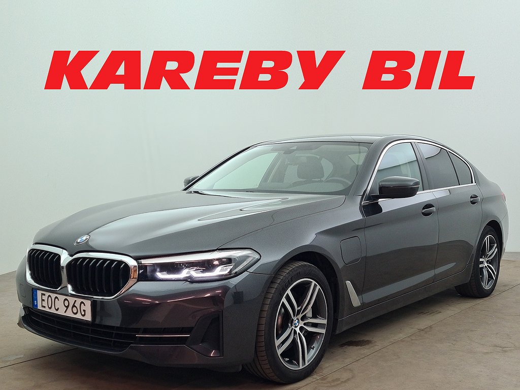 BMW 530e xDrive Sedan 292hk Backkamera | Helskinn | Nyservad