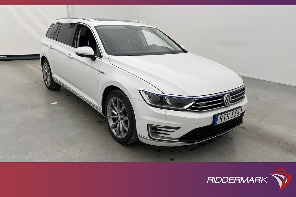 Volkswagen Passat GTE 218hk Pano Drag B-Kam 360kr Årsskatt