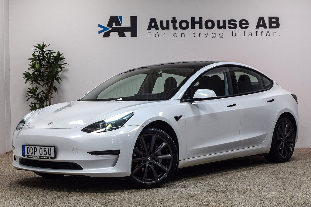 Tesla Model 3 Long Range AWD Glastak Garanti Svensksåld