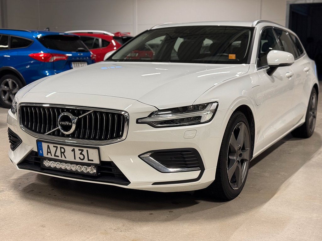 Volvo V60 Recharge T6 AWD AUT VOC MOMS KAMERA LEDRAMP V-HJUL