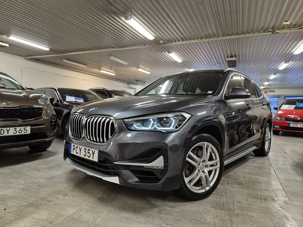 BMW X1 xDrive25e Skinn Kamera Drag Head up-display