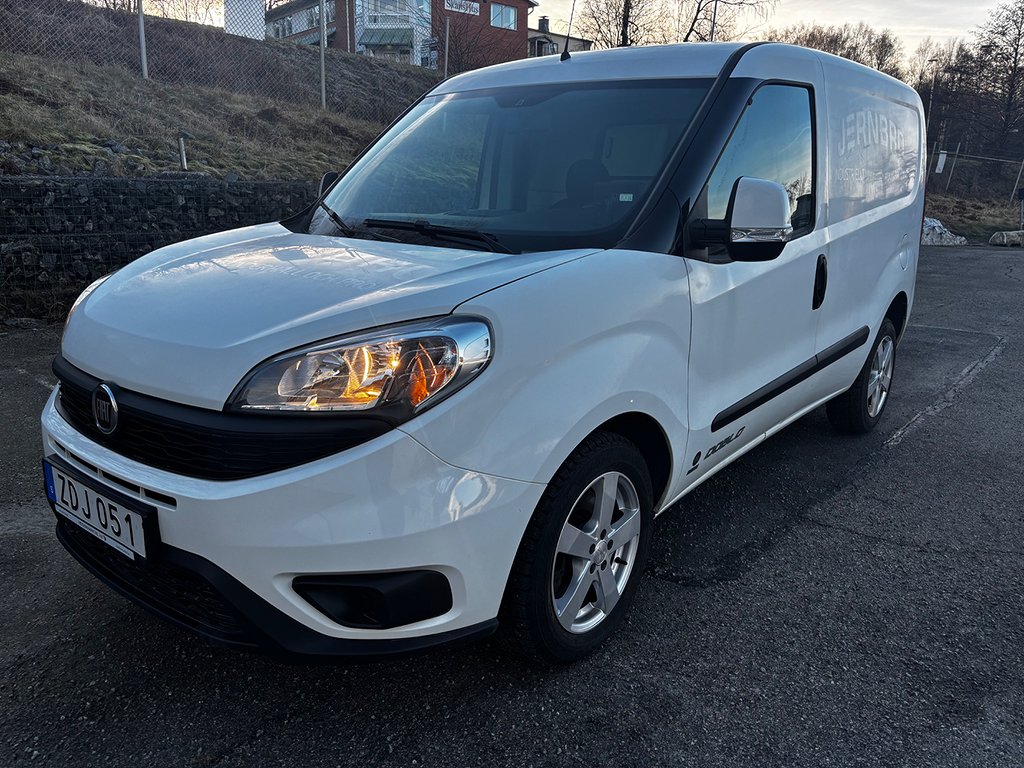 Fiat Doblò 1.4T-Jet 120Hk 4800Mil SoV-Hjul VAT/MOMS EXPORT