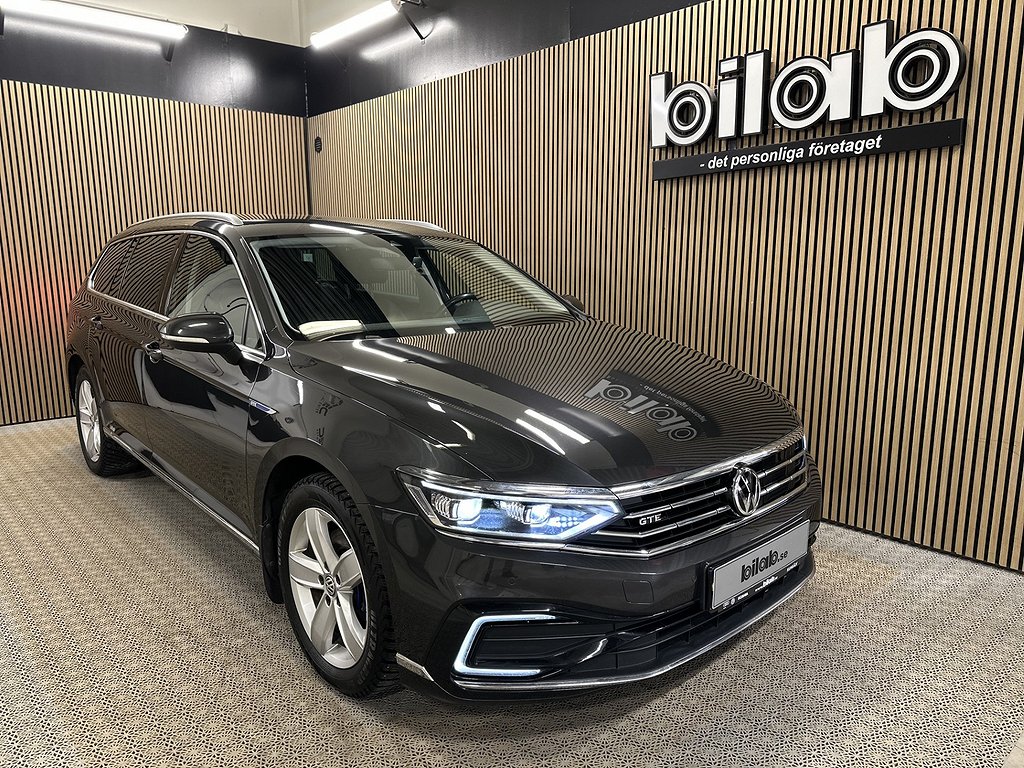 Volkswagen Passat Sportscombi GTE 1.4 VÄRMARE