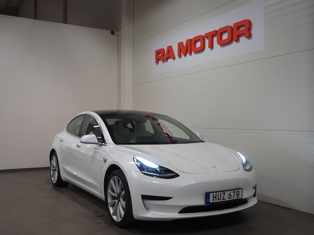 Tesla Model 3 Standard Range Plus | Stiletto 19″